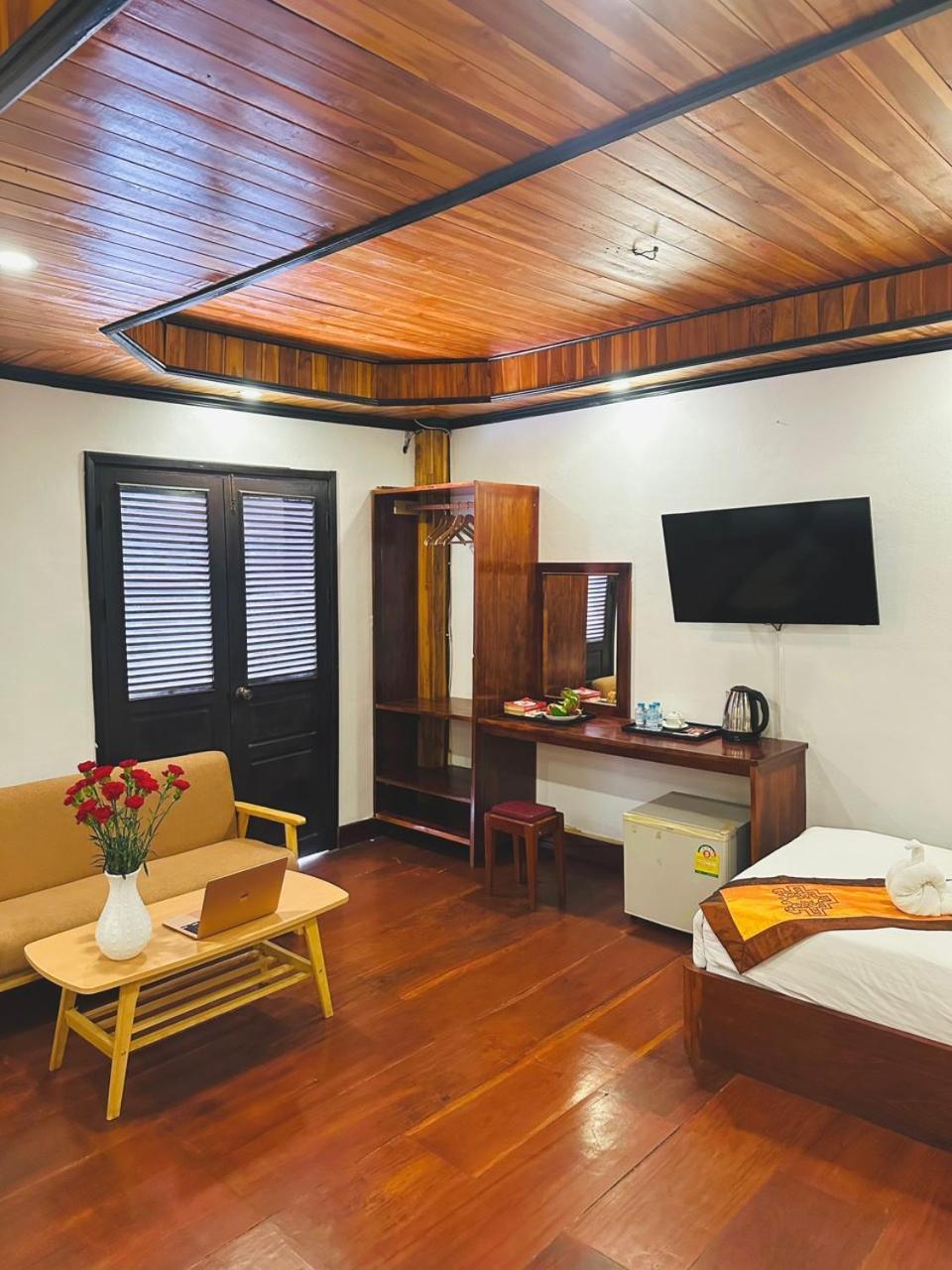 Luang Prabang Oudomlith Villa & Travel Zewnętrze zdjęcie